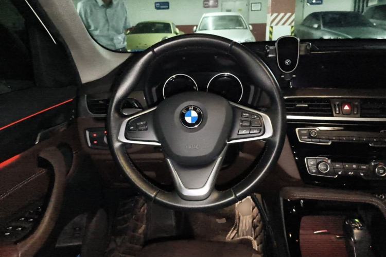 Used BMW X1 2019 xDrive20Li Luxury Model Steering Wheel