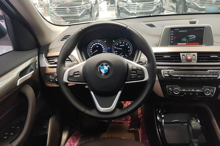 Used BMW X1 2019 sDrive18Li Premium Edition Steering Wheel