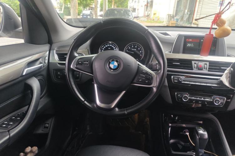 Used BMW X1 2019 sDrive18Li Premium Edition Steering Wheel