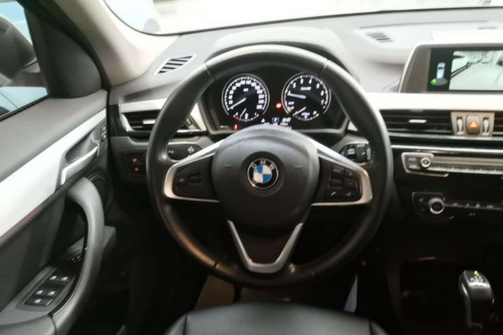 Used BMW X1 2019 sDrive18Li Fashion Model Steering Wheel