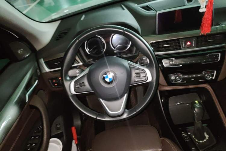 Used BMW X1 2019 xDrive20Li Luxury Model Steering Wheel
