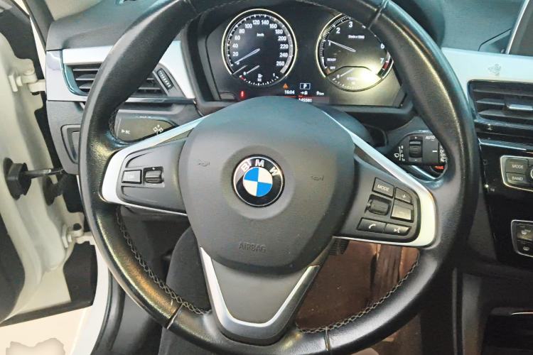Used BMW X1 2019 sDrive18Li Fashion Model Steering Wheel