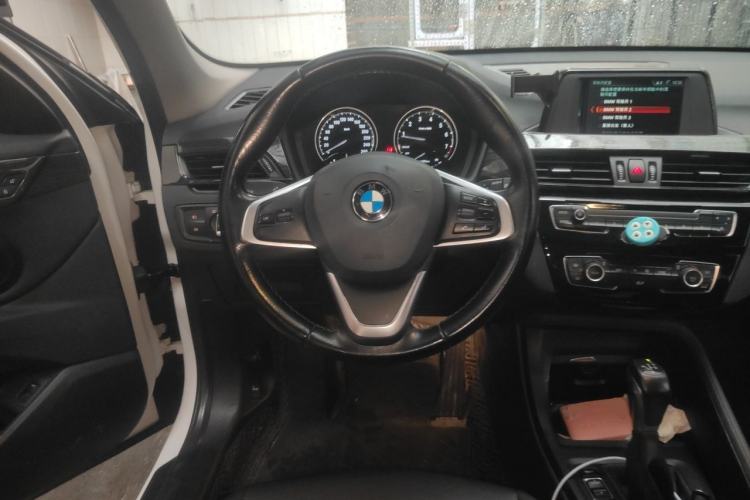 Used BMW X1 2019 sDrive20Li Leading Model Steering Wheel