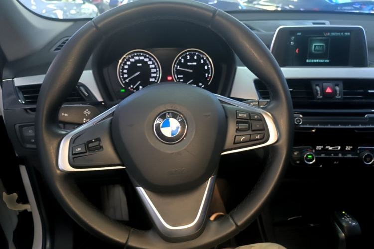 Used BMW X1 2019 sDrive20Li Leading Model Steering Wheel