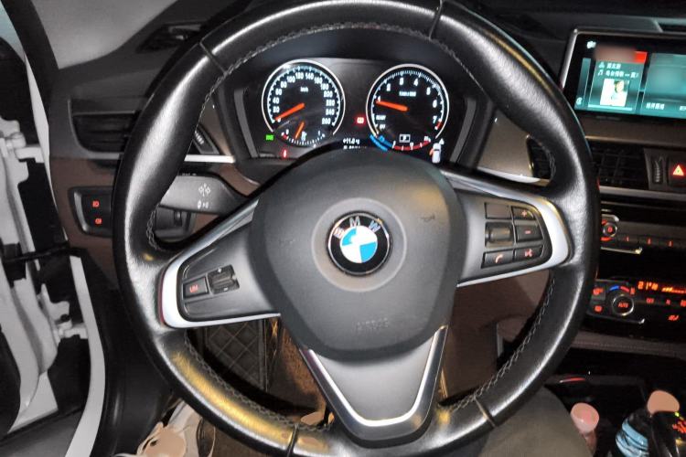 Used BMW X1 2019 xDrive20Li Luxury Model Steering Wheel