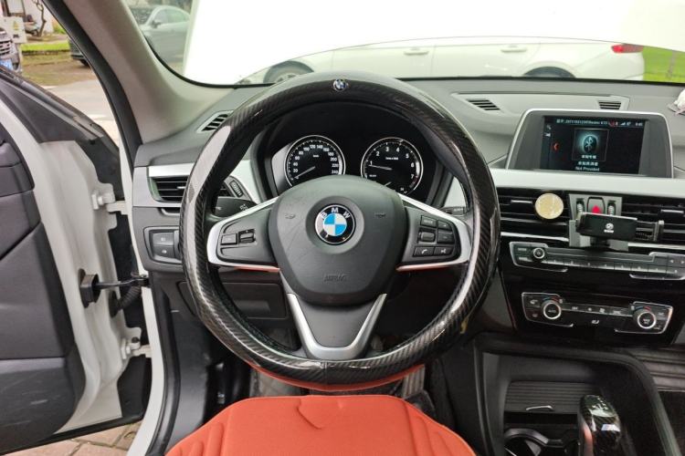 Used BMW X1 2019 sDrive20Li Leading Model Steering Wheel
