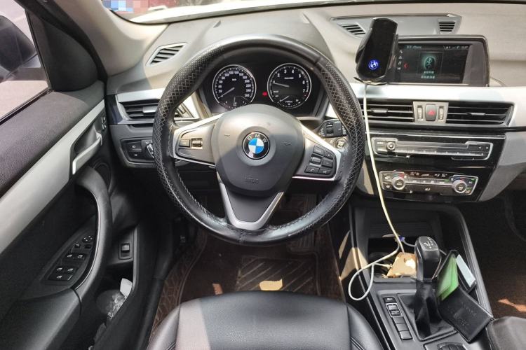 Used BMW X1 2019 sDrive18Li Fashion Model Steering Wheel