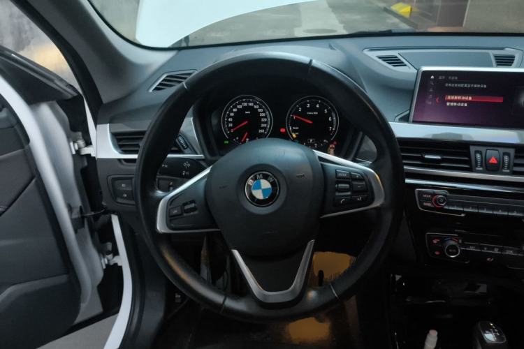 Used BMW X1 2019 xDrive20Li Luxury Model Steering Wheel