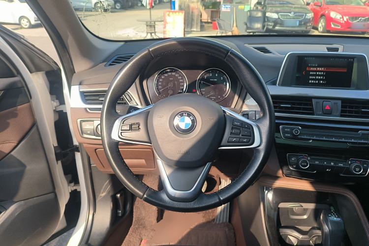 Used BMW X1 2019 sDrive18Li Premium Edition Steering Wheel