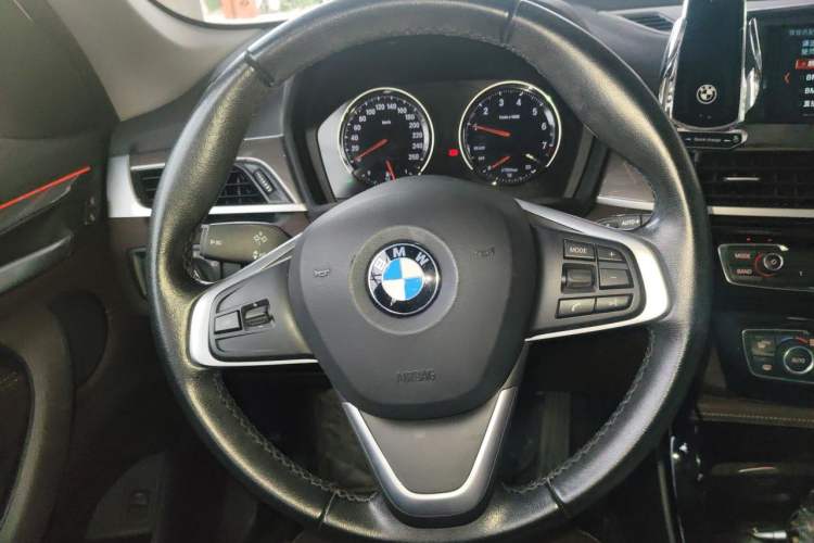 Used BMW X1 2019 sDrive18Li Premium Edition Steering Wheel
