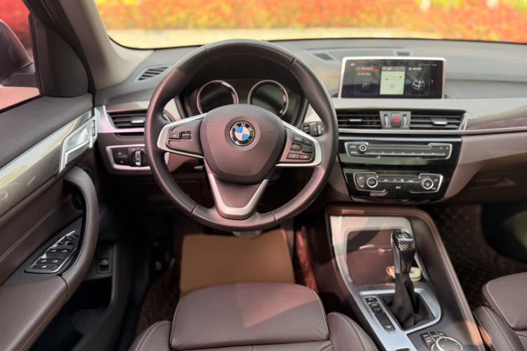 Used BMW X1 2019 xDrive20Li Luxury Model Steering Wheel