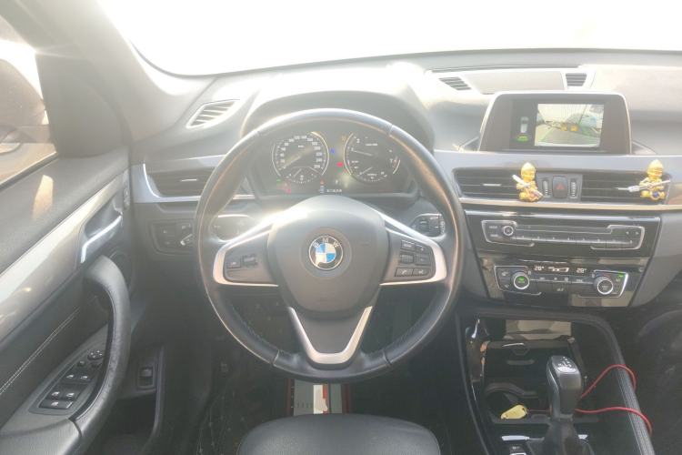Used BMW X1 2019 sDrive18Li Premium Edition Steering Wheel