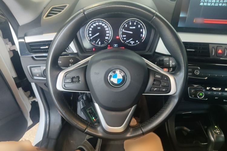 Used BMW X1 2019 sDrive20Li Leading Model Steering Wheel