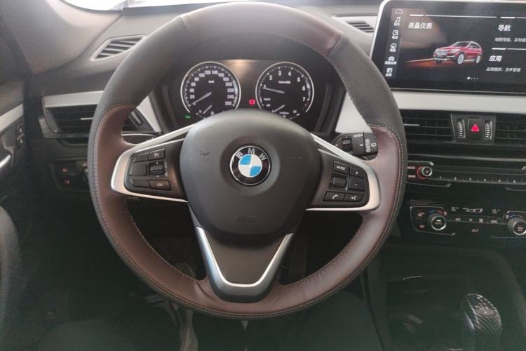 Used BMW X1 2019 sDrive20Li Leading Model Steering Wheel