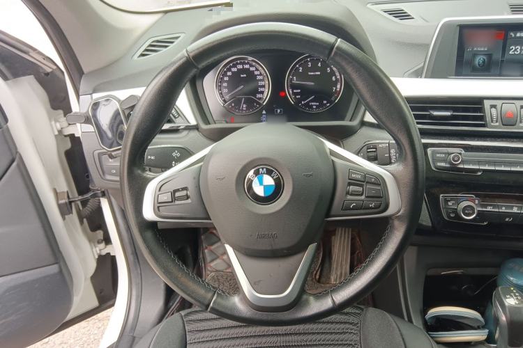 Used BMW X1 2019 sDrive20Li Leading Model Steering Wheel