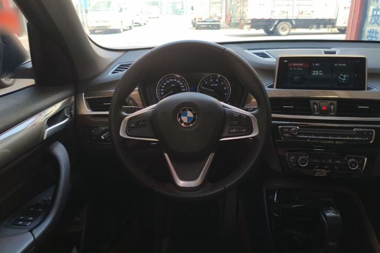 Used BMW X1 2019 xDrive20Li Luxury Model Steering Wheel