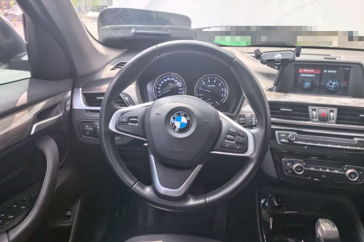 Used BMW X1 2019 sDrive18Li Premium Edition Steering Wheel