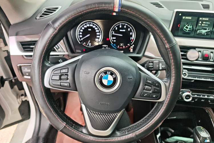 Used BMW X1 2019 xDrive20Li Luxury Edition Steering Wheel