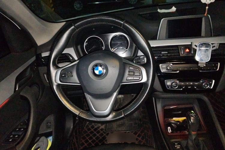 Used BMW X1 2019 sDrive20Li Leading Model Steering Wheel