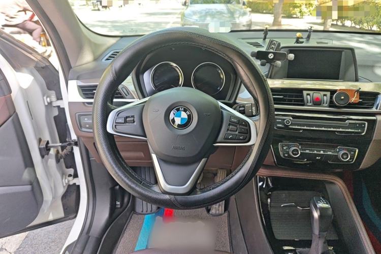 Used BMW X1 2019 sDrive18Li Premium Edition Steering Wheel
