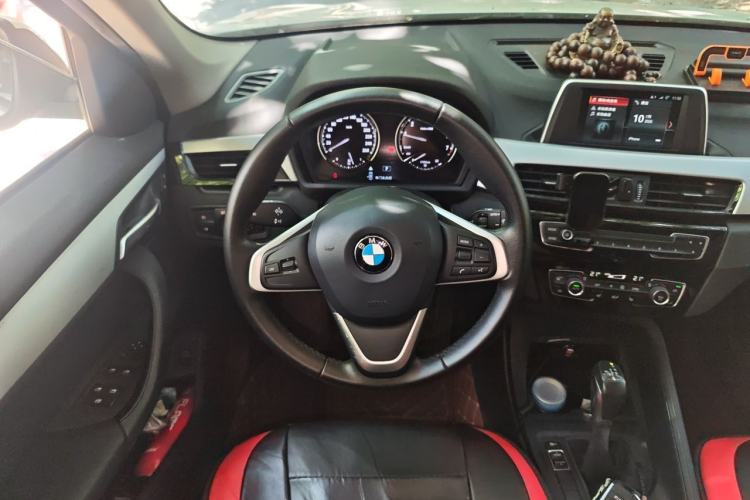Used BMW X1 2019 sDrive18Li Fashion Model Steering Wheel