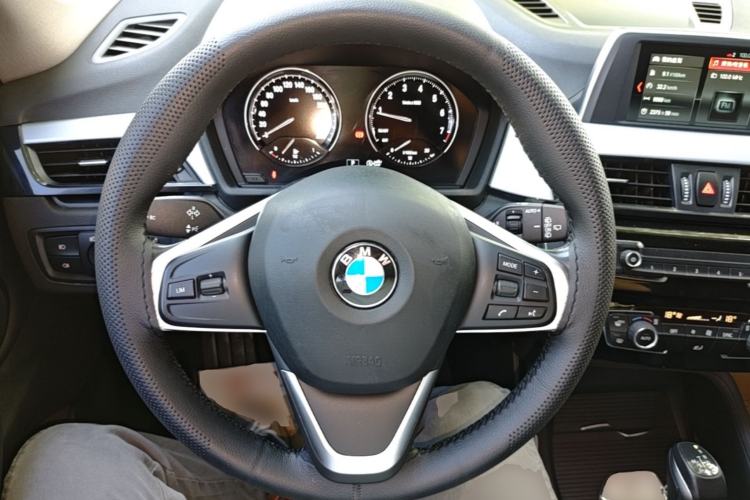 Used BMW X1 2019 sDrive20Li Leading Model Steering Wheel
