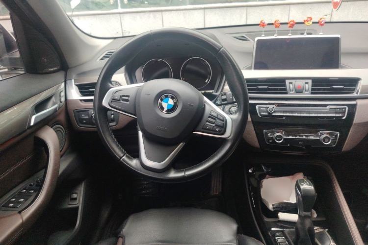 Used BMW X1 2019 xDrive20Li Luxury Model Steering Wheel