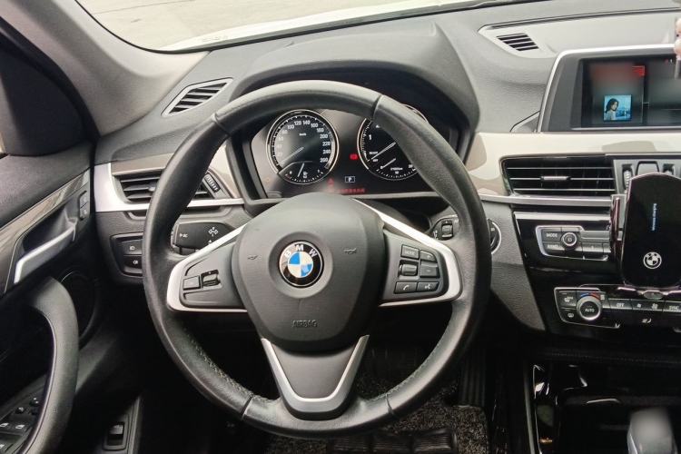 Used BMW X1 2019 sDrive18Li Premium Edition Steering Wheel