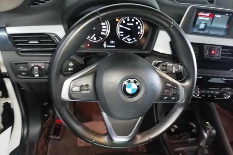 Used BMW X1 2019 sDrive20Li Leading Model Steering Wheel
