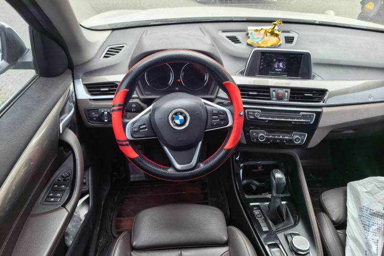 Used BMW X1 2019 sDrive18Li Premium Edition Steering Wheel