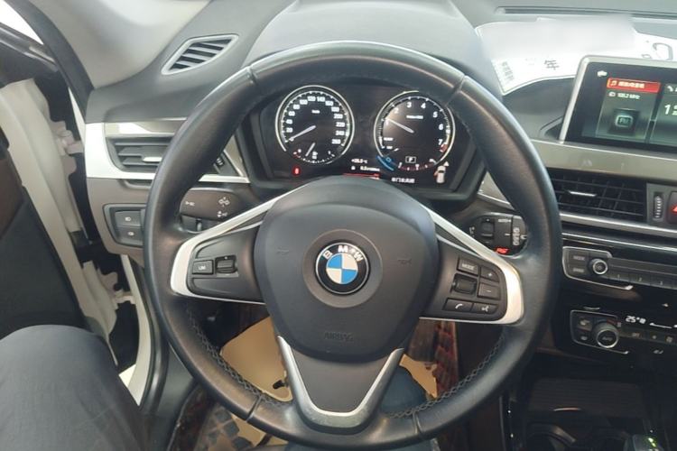 Used BMW X1 2019 xDrive20Li Luxury Model Steering Wheel