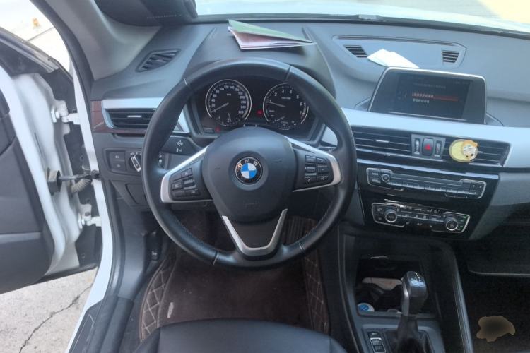 Used BMW X1 2019 sDrive20Li Leading Model Steering Wheel
