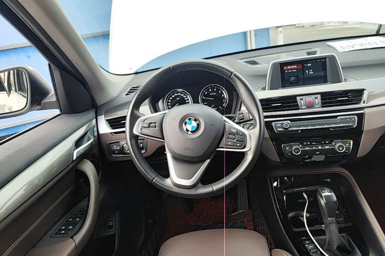 Used BMW X1 2019 sDrive18Li Premium Edition Steering Wheel