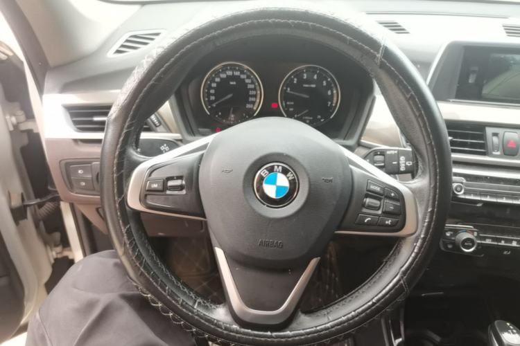 Used BMW X1 2019 sDrive18Li Premium Edition Steering Wheel