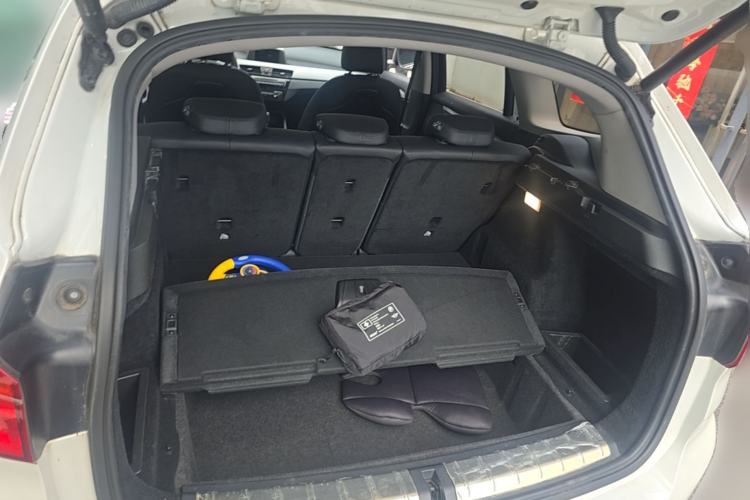 Used BMW X1 2019 sDrive20Li Leading Model Trunk