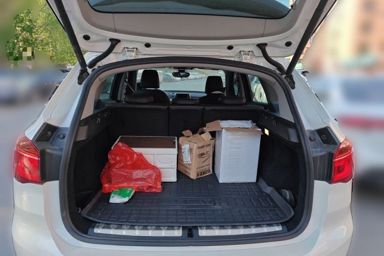 Used BMW X1 2019 sDrive20Li Leading Model Trunk