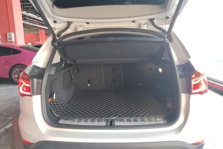 Used BMW X1 2019 xDrive20Li Luxury Model Trunk