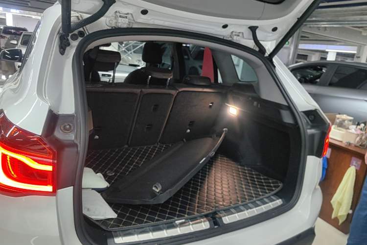 Used BMW X1 2019 xDrive20Li Luxury Model Trunk