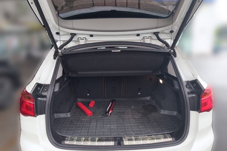 Used BMW X1 2019 sDrive20Li Leading Model Trunk