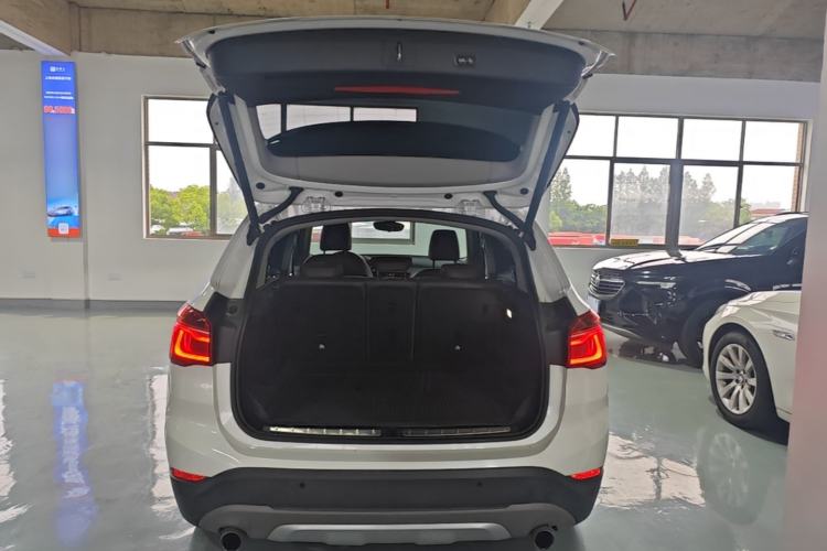 Used BMW X1 2019 xDrive20Li Luxury Model Trunk