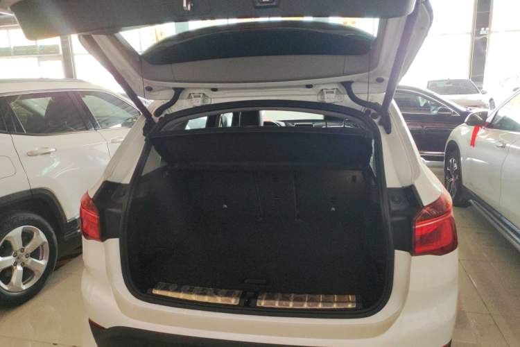 Used BMW X1 2019 sDrive18Li Premium Edition Trunk