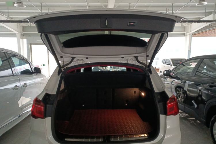 Used BMW X1 2019 sDrive20Li Leading Model Trunk