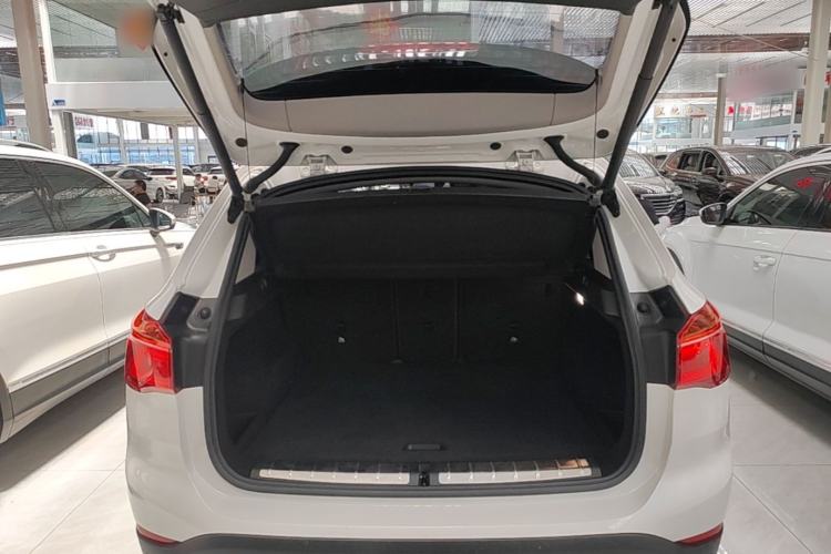 Used BMW X1 2019 sDrive18Li Premium Edition Trunk