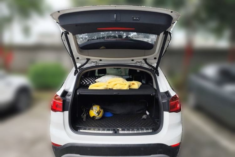 Used BMW X1 2019 sDrive20Li Leading Model Trunk