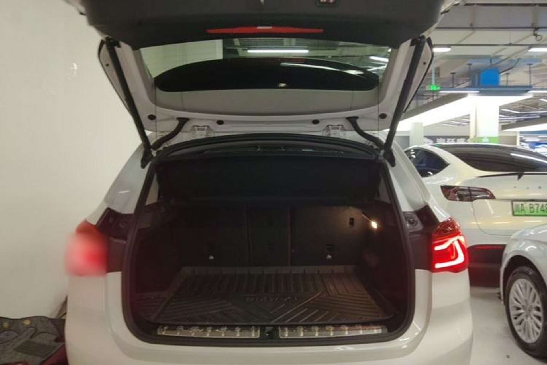 Used BMW X1 2019 xDrive20Li Luxury Model Trunk