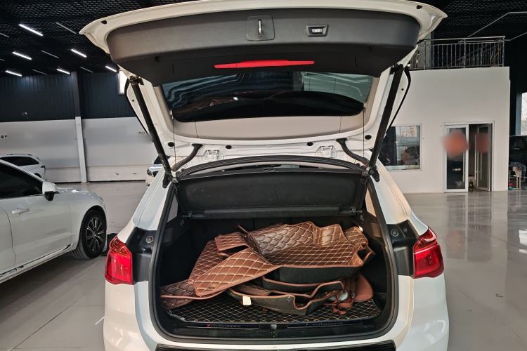 Used BMW X1 2019 sDrive20Li Leading Model Trunk