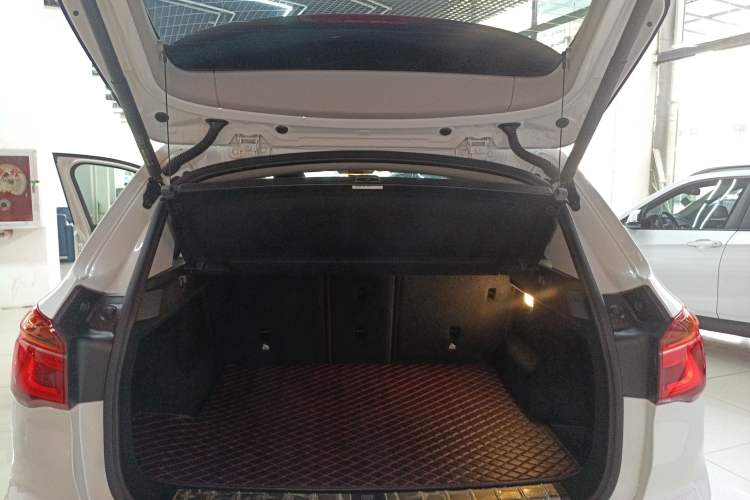 Used BMW X1 2019 sDrive18Li Premium Edition Trunk