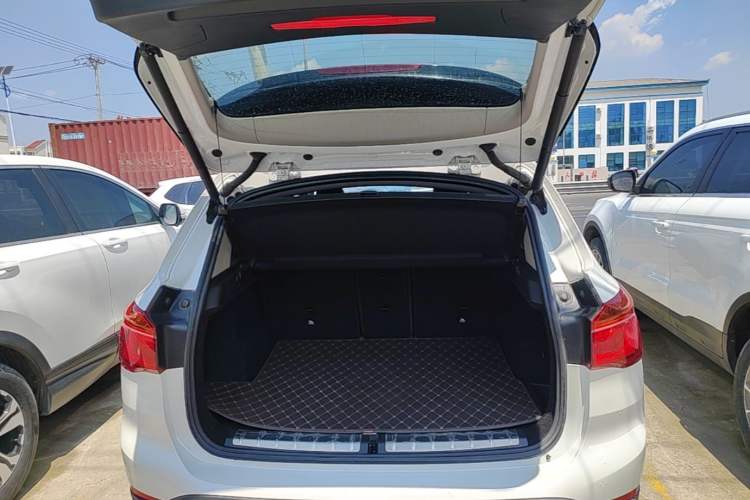 Used BMW X1 2019 sDrive18Li Premium Edition Trunk