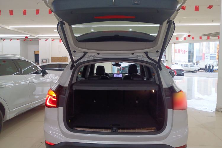 Used BMW X1 2019 sDrive20Li Leading Model Trunk