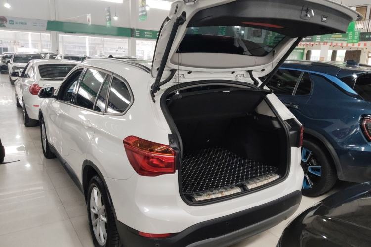 Used BMW X1 2019 sDrive18Li Fashion Model Trunk